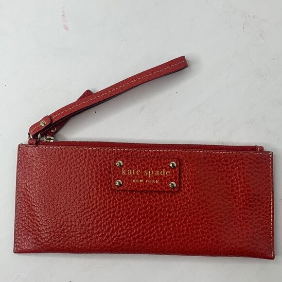 Kate Spade red pebbled leather wristlet - Picture 1 of 8